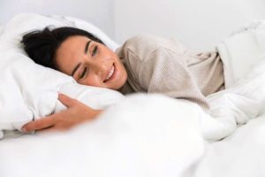 چگونه ملاتونین به بهتر خوابیدن کمک می کند؟