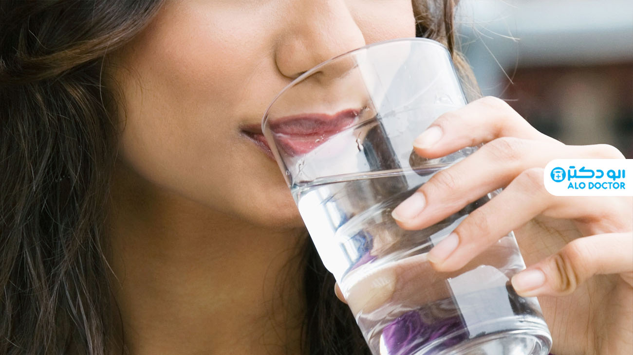 چه مقدار آب در طول روز باید نوشید؟