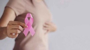 مبارزه با سرطان سینه