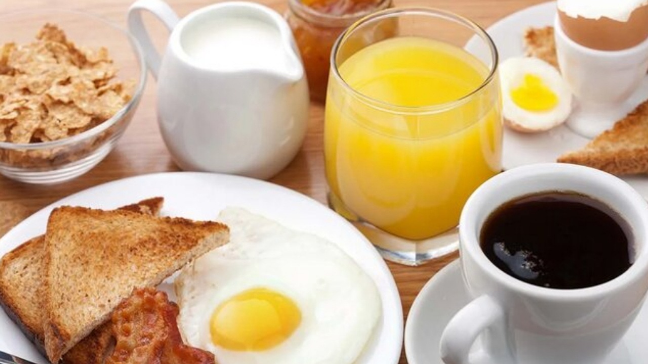 آیا خوردن صبحانه عامل ابتلاء به زوال عقل است؟